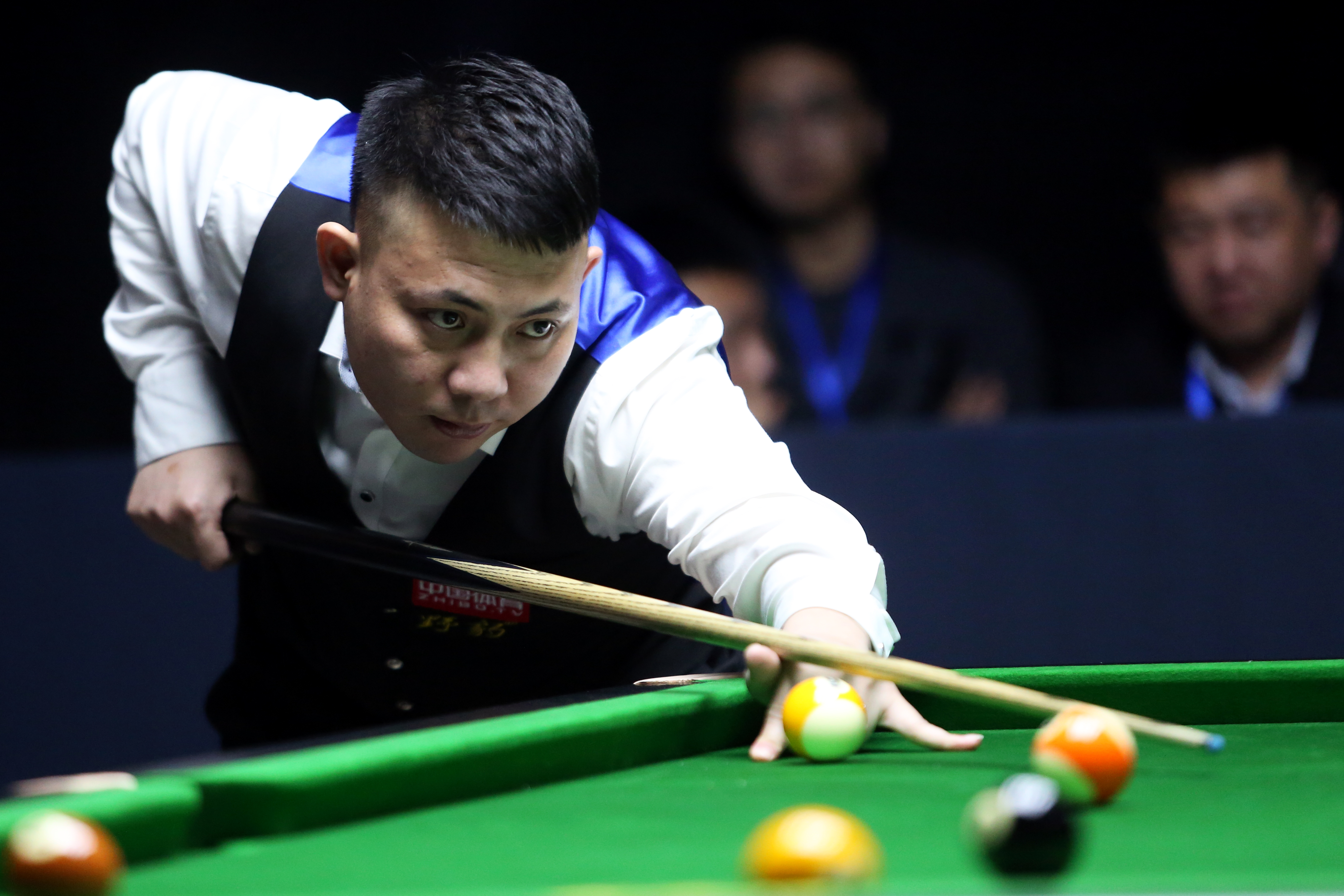 提供资金支 提供资金支